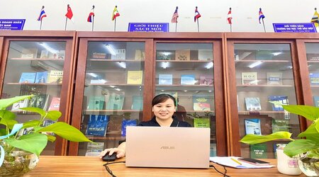 Tổ chức tập huấn sử dụng thư viện cho cán bộ, giảng viên
